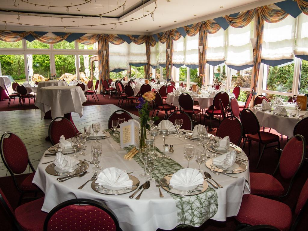 Hotel Restaurant Zum Werdersee Bremen Exterior photo
